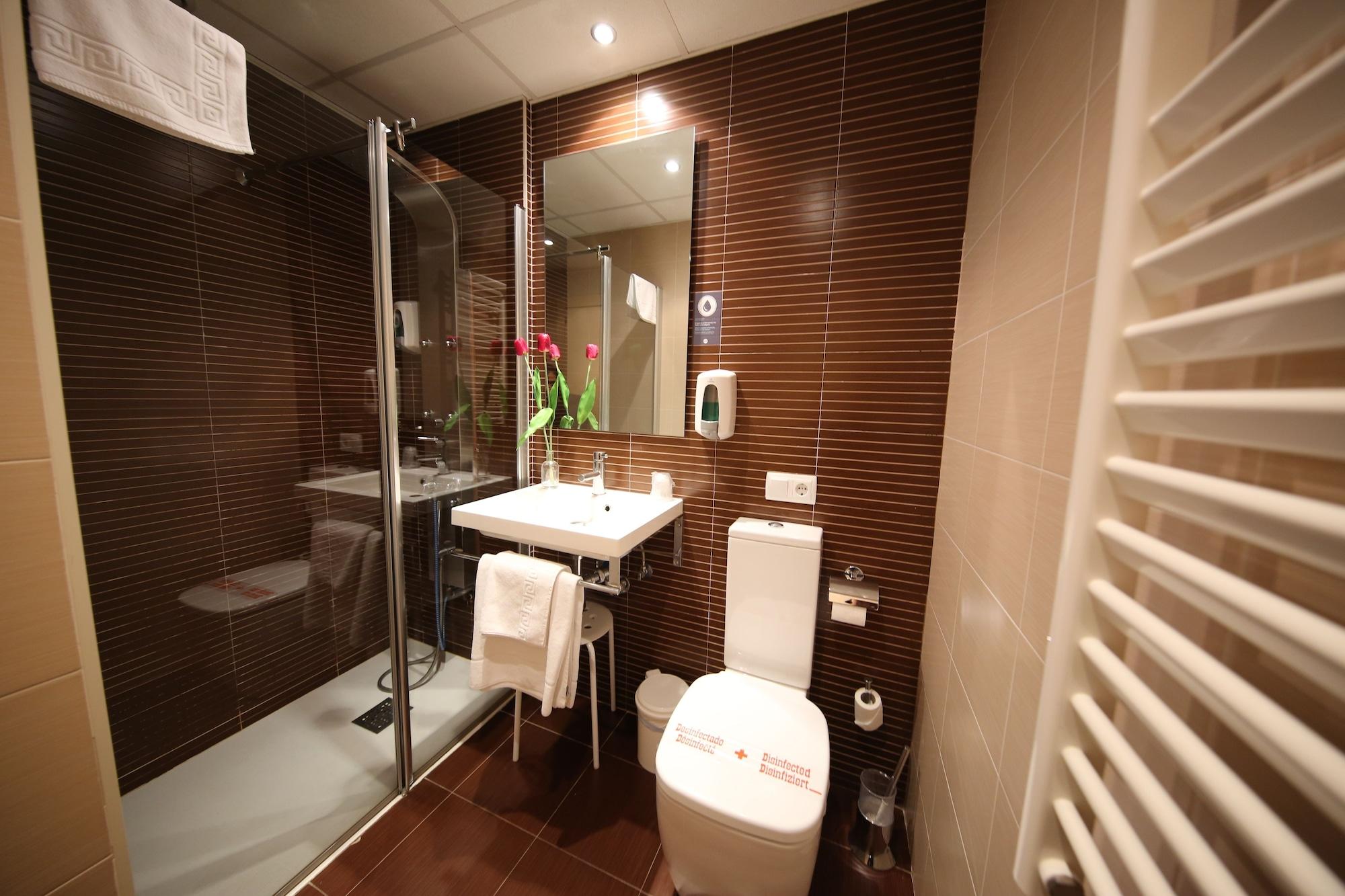 Hotel Alda Entrearcos Бургос Экстерьер фото