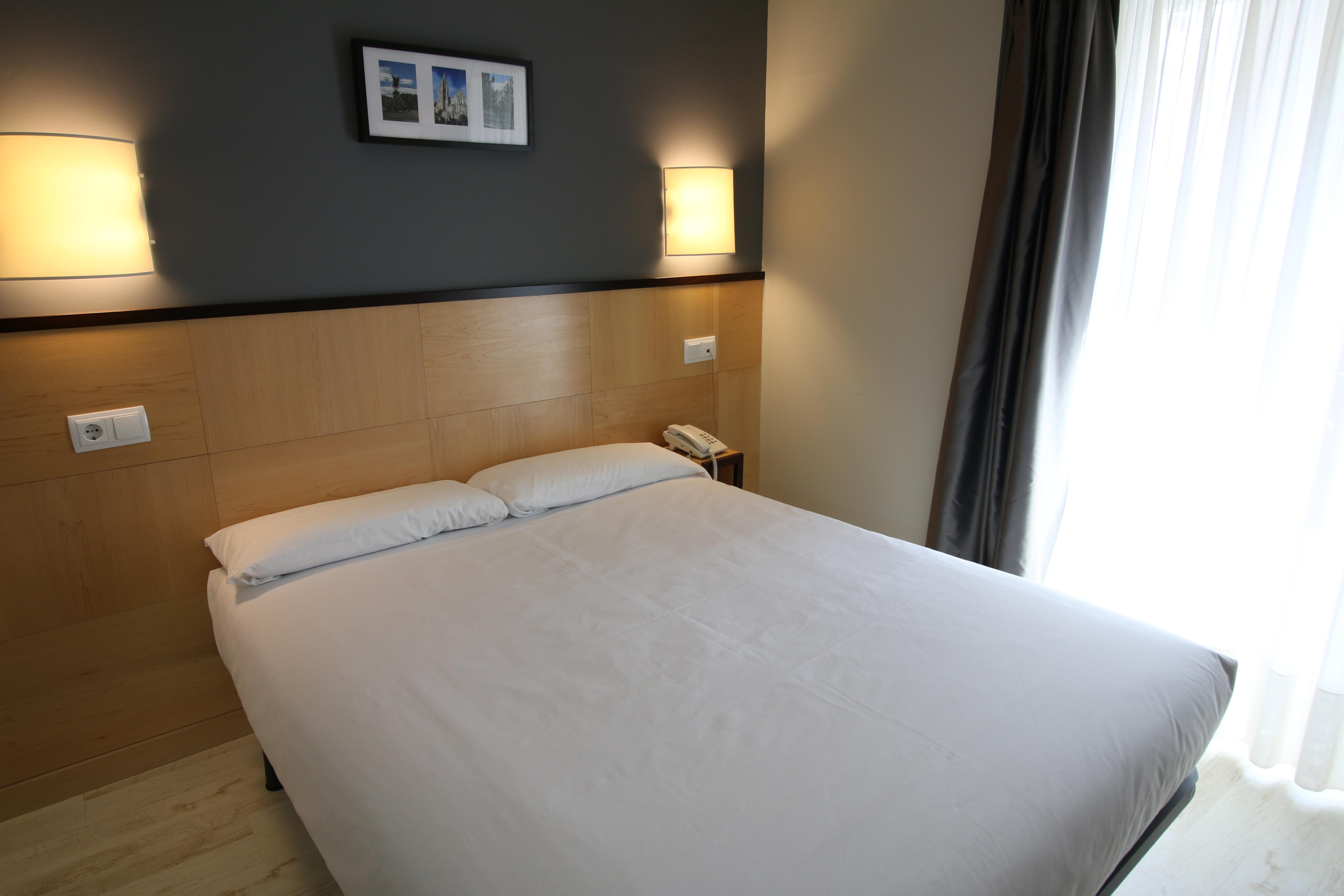 Hotel Alda Entrearcos Бургос Экстерьер фото