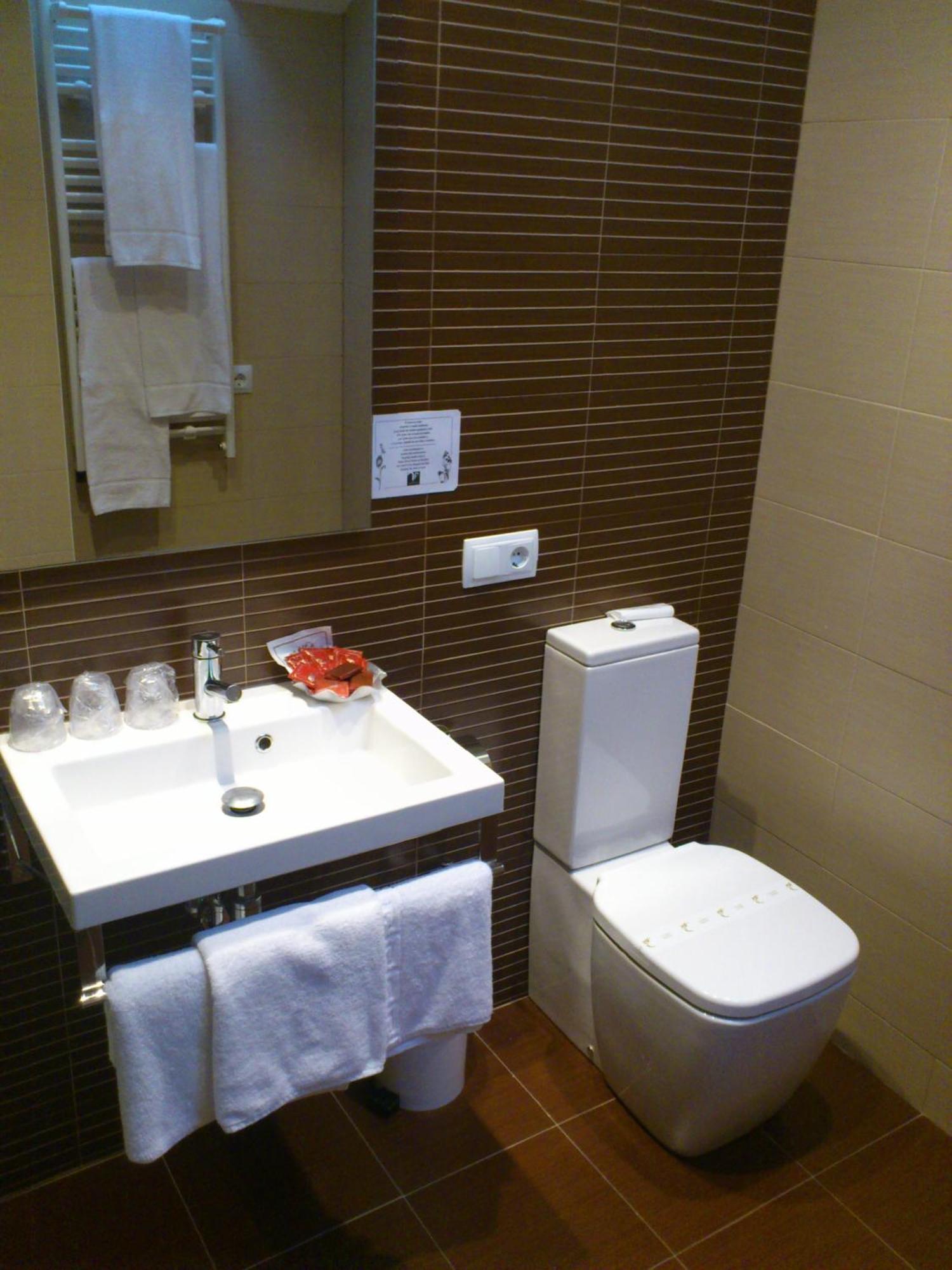 Hotel Alda Entrearcos Бургос Экстерьер фото