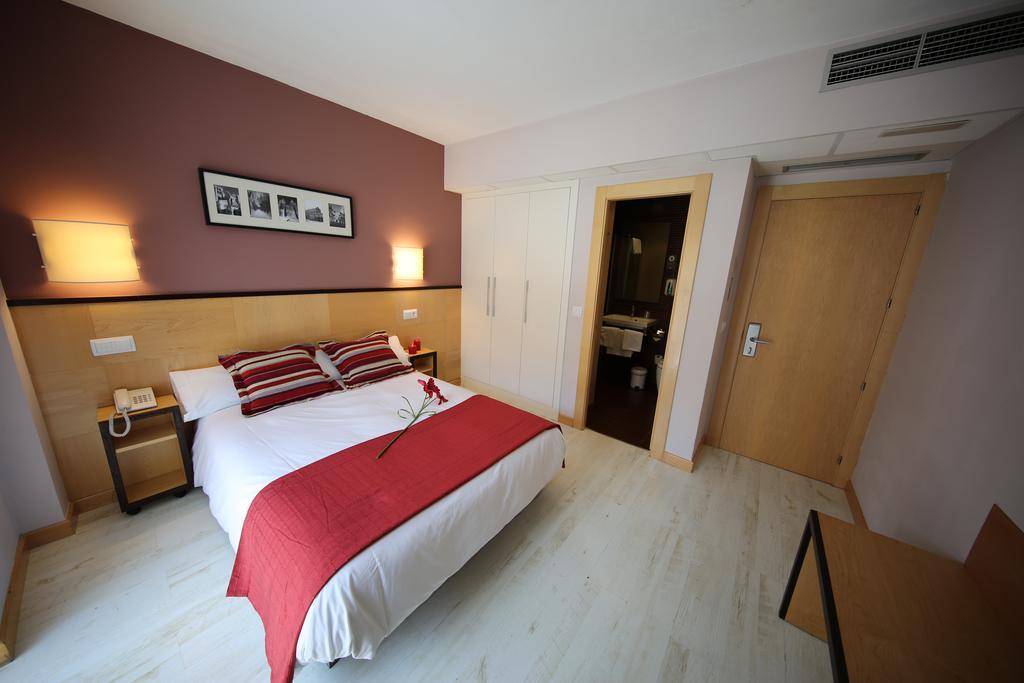 Hotel Alda Entrearcos Бургос Экстерьер фото
