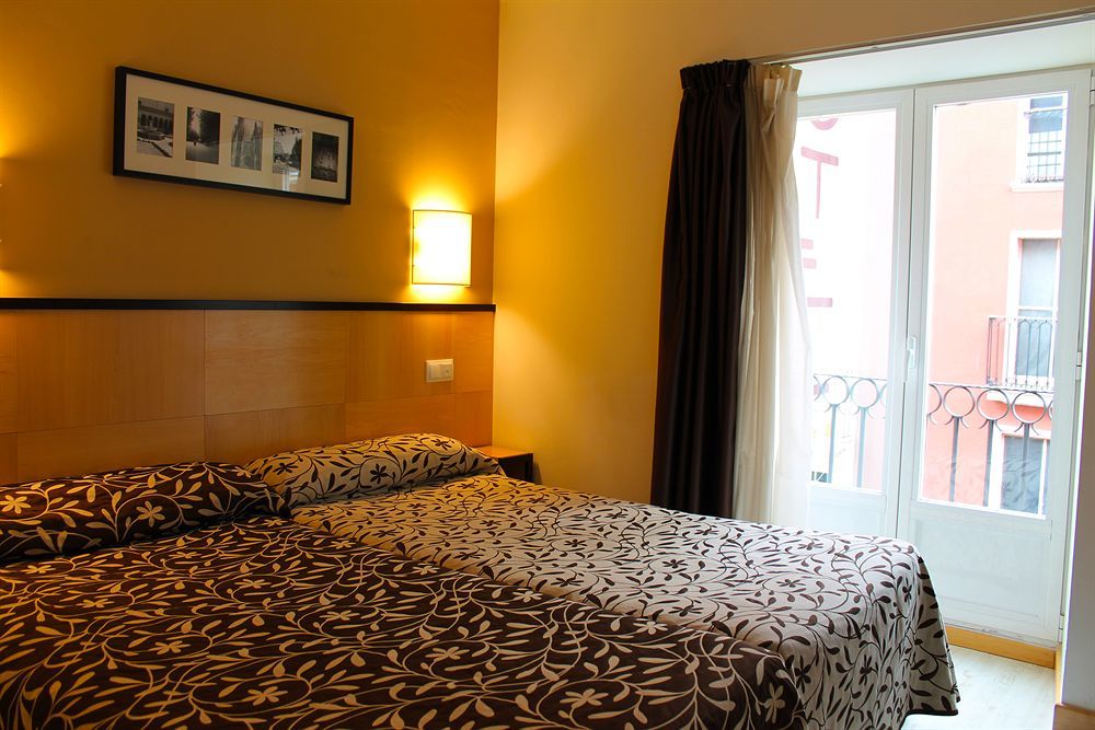 Hotel Alda Entrearcos Бургос Экстерьер фото